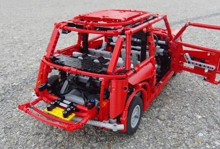 Mini Cooper aus Bausteinen