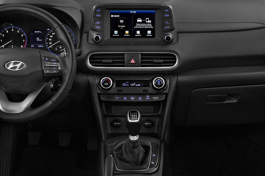 Hyundai Kona (Baujahr 2018) Select 5 Türen Mittelkonsole