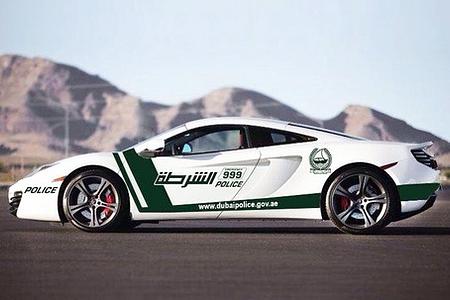 Dubai Polizei stockt Fahrzeugpark mit McLaren MP4 -12C auf