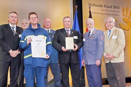 Helfende Hand 2013 -  VW gewinnt Förderpreis