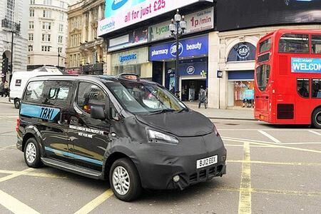 Nissans Prototyp-Taxi ist in London unterwegs