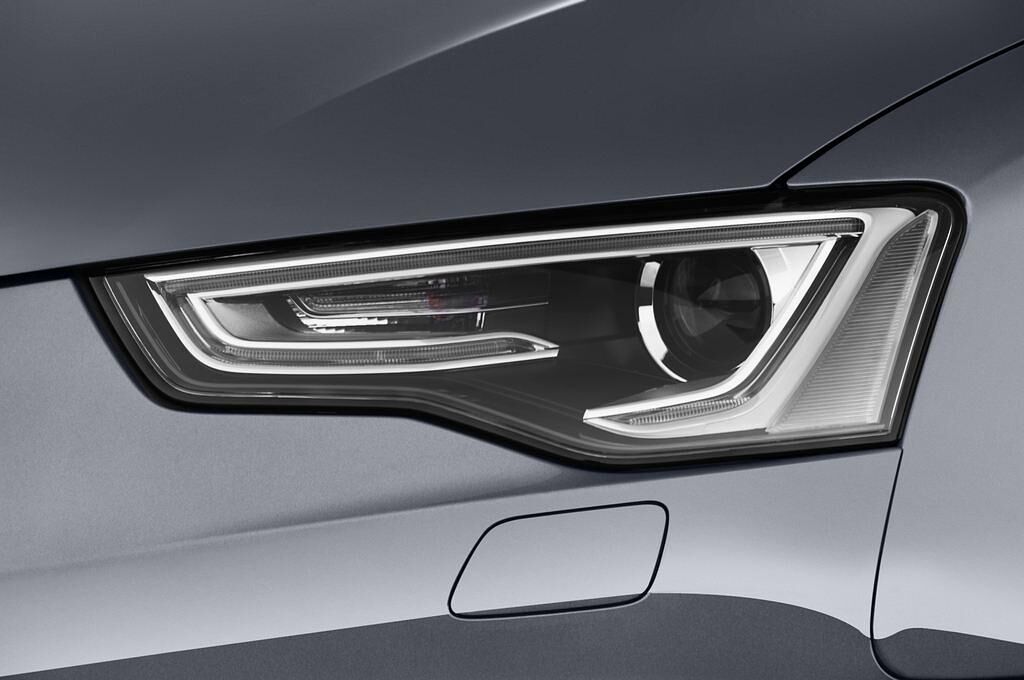 Audi A5 (Baujahr 2012) S line 2 Türen Scheinwerfer