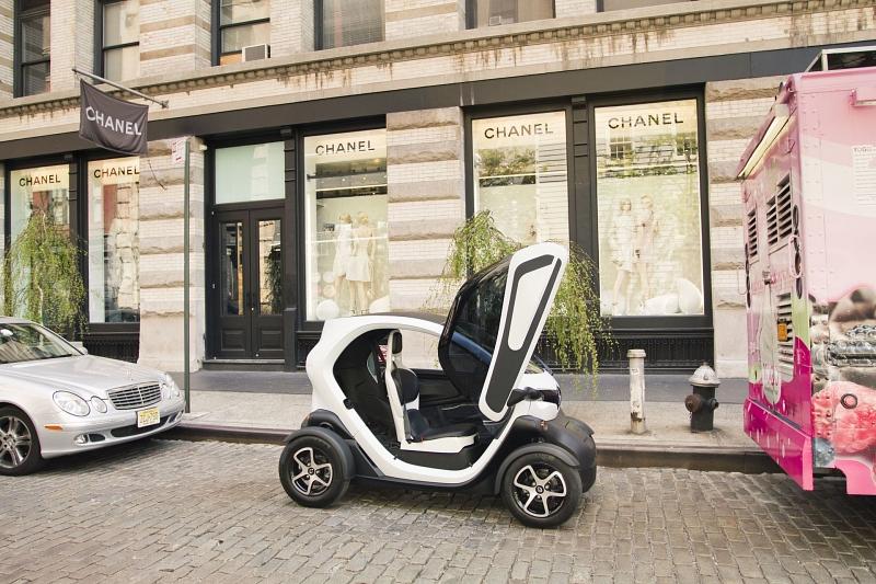 Dagegen ist ein Renault Twizy Z.E ein wahrer Gigant