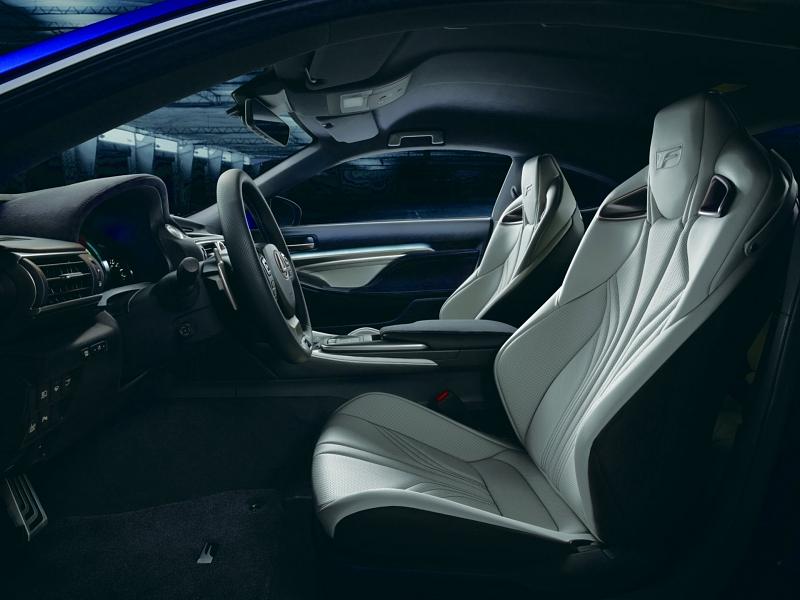 Lexus RC F auf der Detroit Autoshow NAIAS 2014