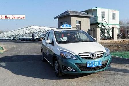 Peking setzt ab sofort 200 Elektro-Taxis ein