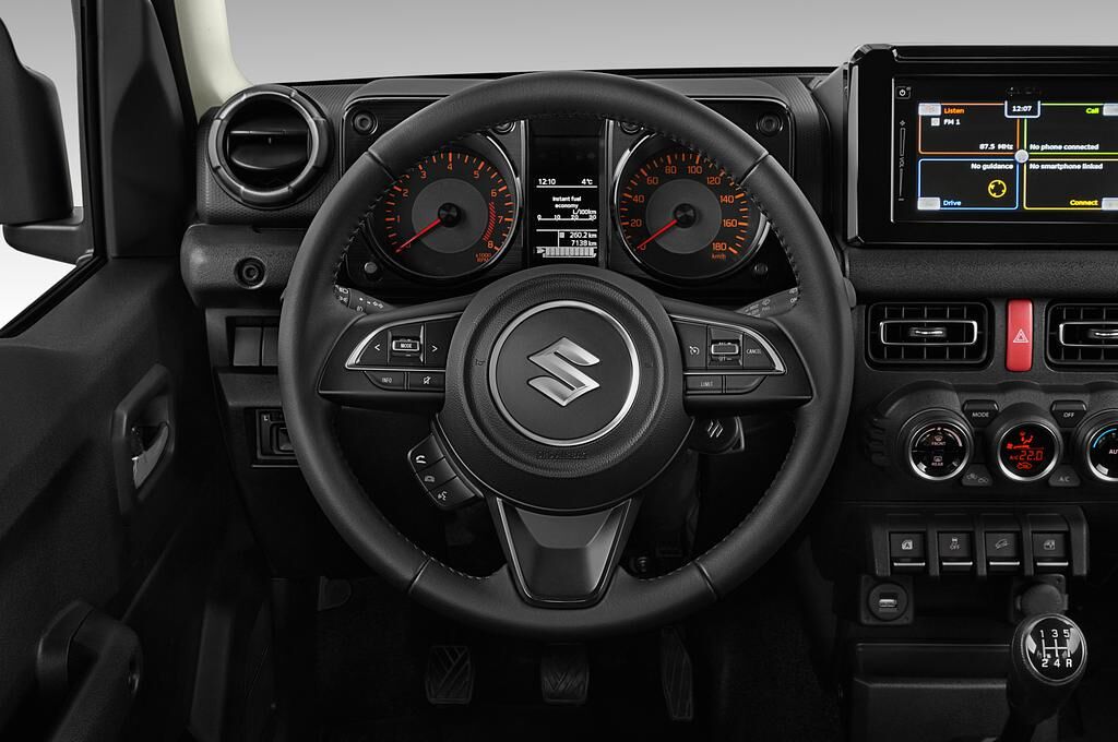 Suzuki Jimny (Baujahr 2019) - 5 Türen Lenkrad