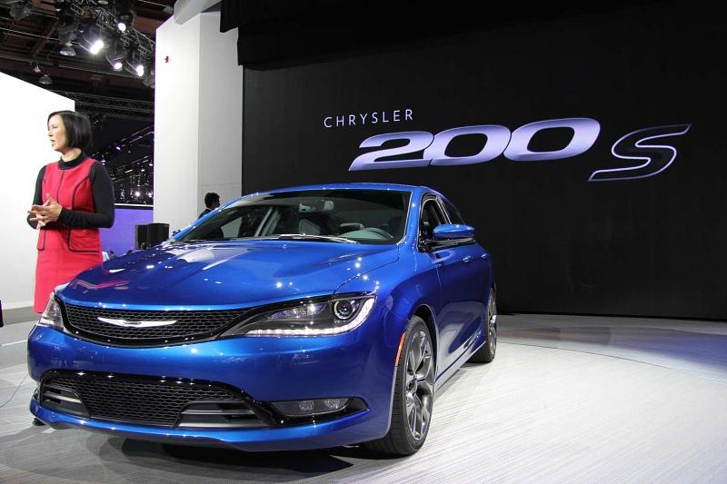 Chrysler 200 C auf der NAIAS 2014