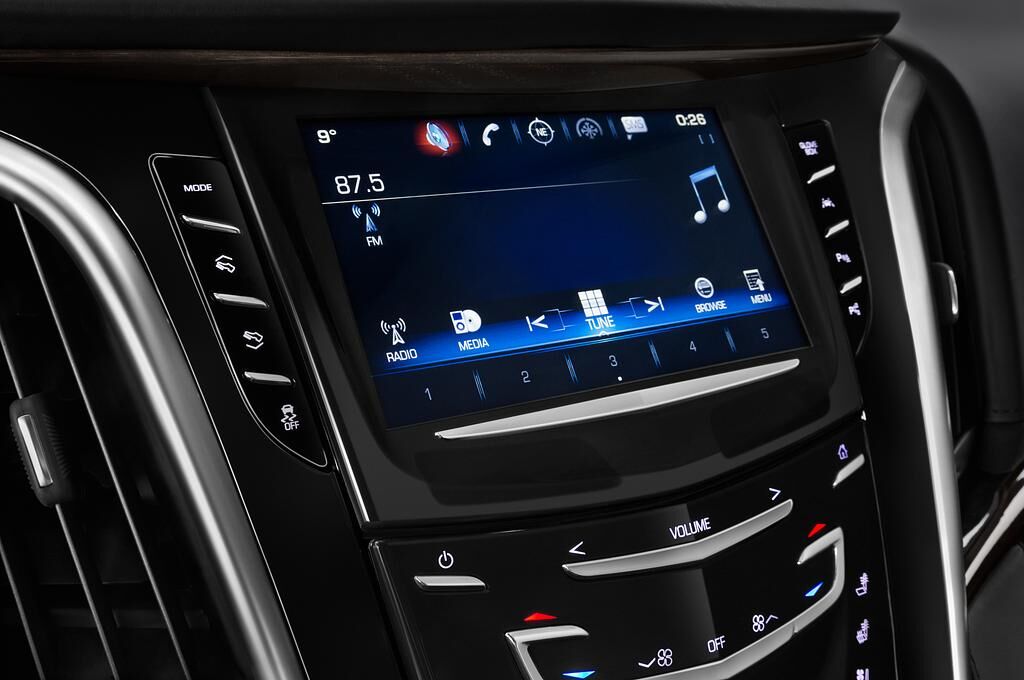 Cadillac Escalade (Baujahr 2019) Platinum 5 Türen Radio und Infotainmentsystem