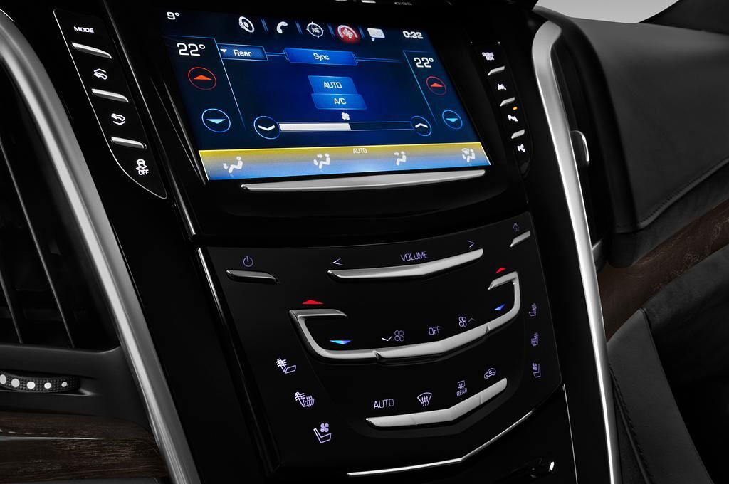 Cadillac Escalade (Baujahr 2019) Platinum 5 Türen Temperatur und Klimaanlage