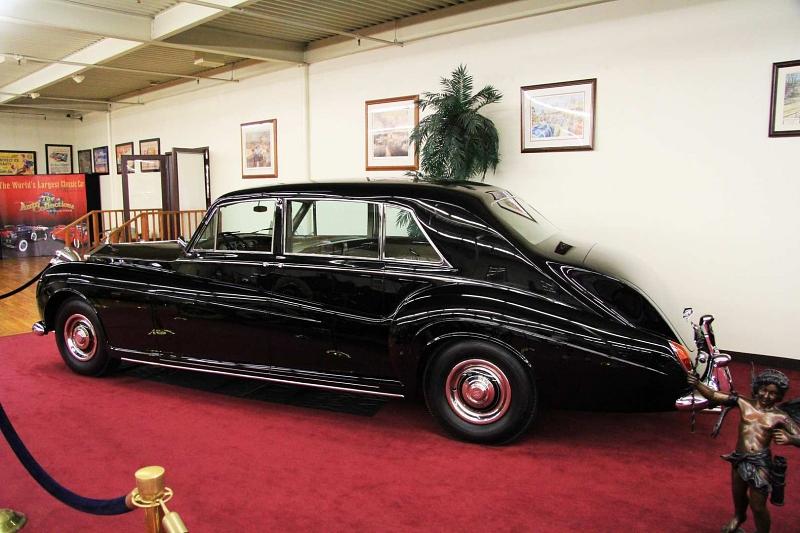 1967 Rolls-Royce Phantom V PV23 James Young Limousine von Red Skelton