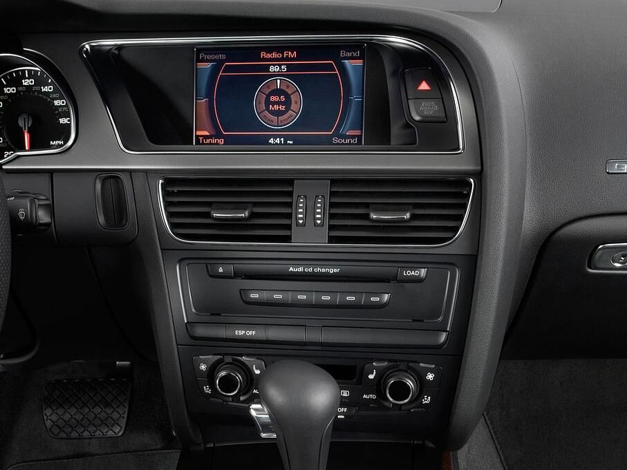 Audi A5 (Baujahr 2010) - 2 Türen Mittelkonsole
