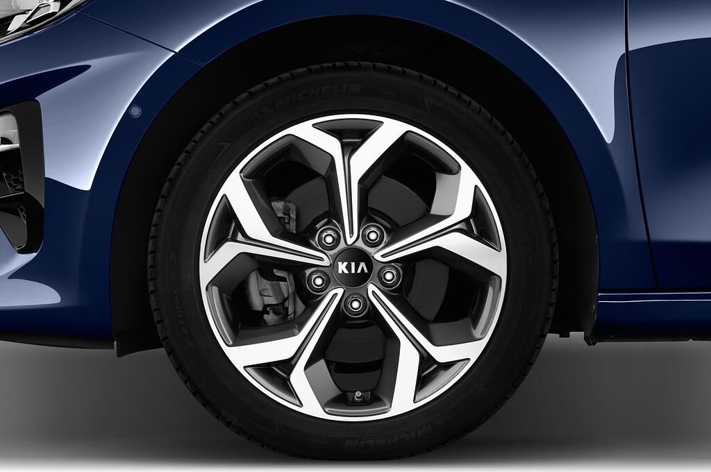 KIA Ceed SW (Baujahr 2019) Vision 5 Türen Reifen und Felge