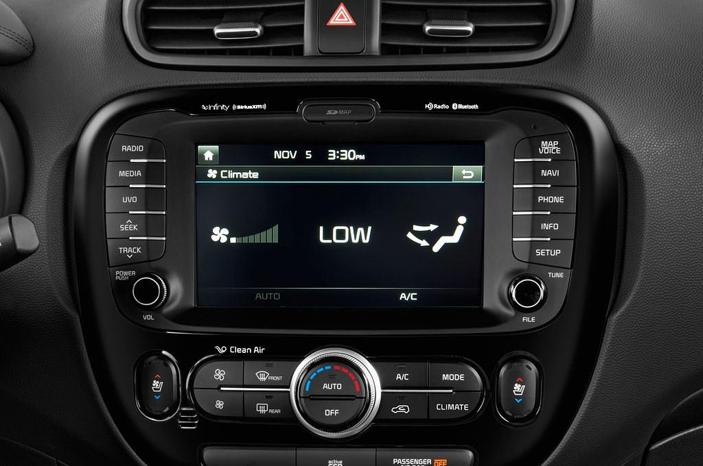 Kia Soul (Baujahr 2014) Spirit 5 Türen Temperatur und Klimaanlage