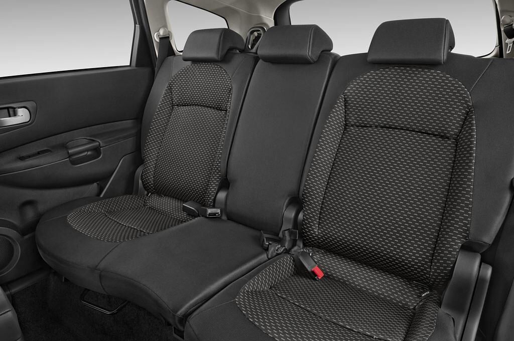 Nissan Qashqai+2 (Baujahr 2009) - 5 Türen Rücksitze