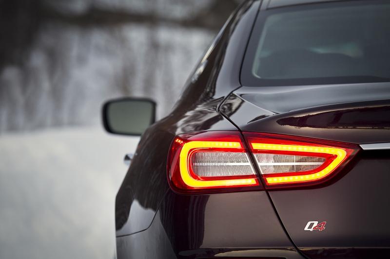 Die Hecjleuchten.Graphik des Maserati Quattroporte S Q4