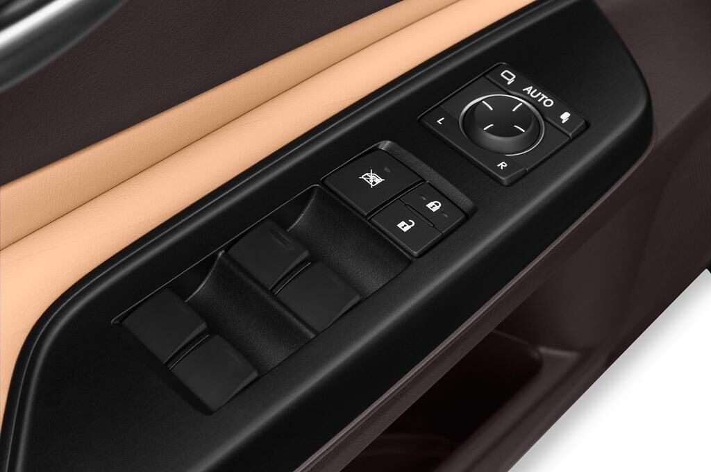 Lexus ES (Baujahr 2019) Luxury Line 4 Türen Bedienungselemente Tür