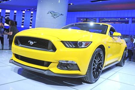 Detroit Motor Show 2014: Ein Mustang fasziniert immer