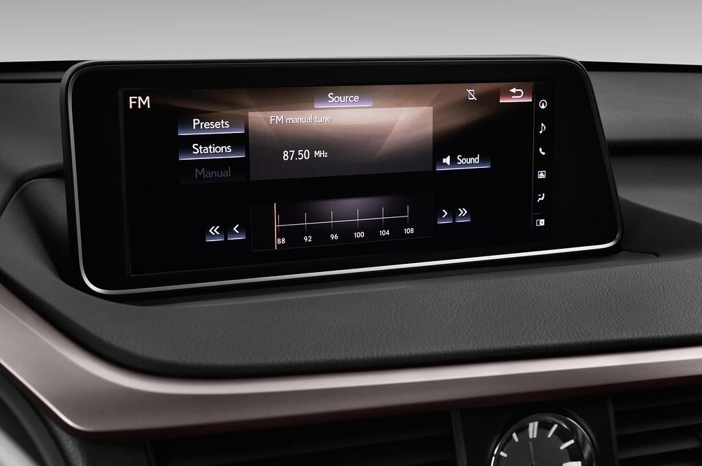 Lexus RX (Baujahr 2019) Luxury Line 5 Türen Radio und Infotainmentsystem
