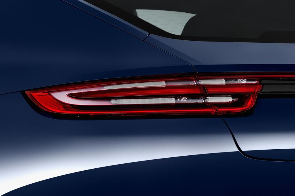 Porsche Panamera (Baujahr 2018) 4S 5 Türen Rücklicht