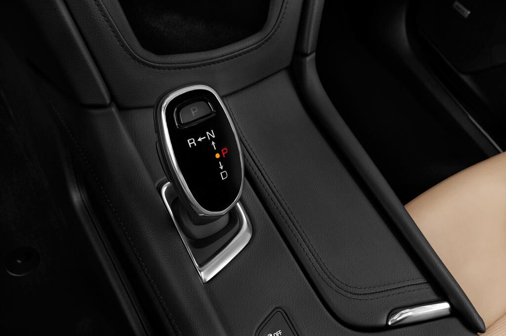 Cadillac XT5 (Baujahr 2019) Platinum 5 Türen Schalthebel