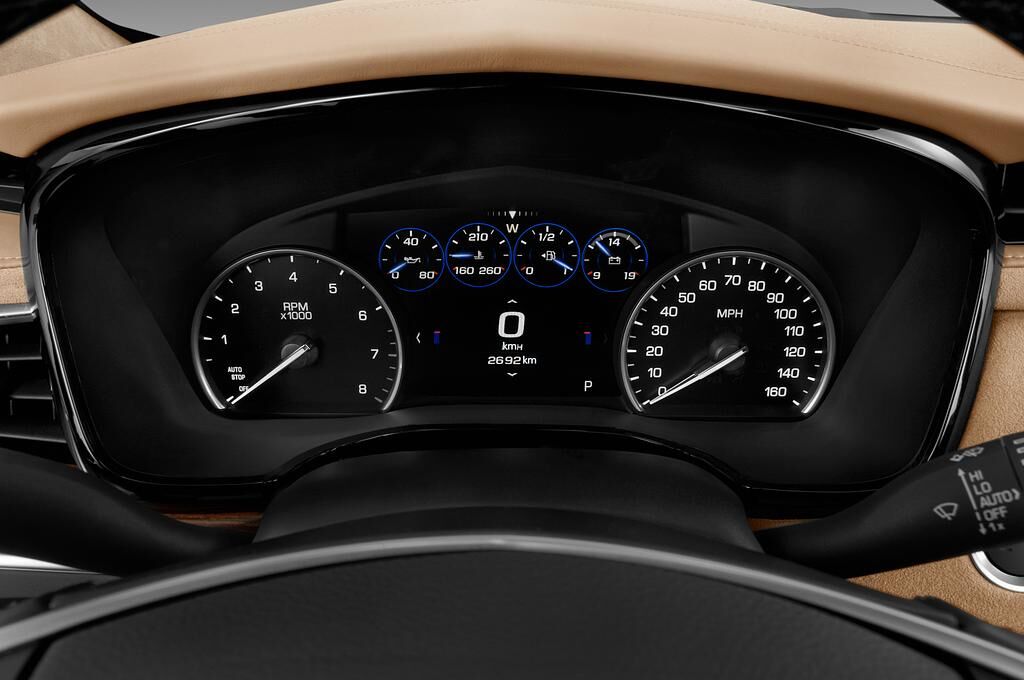 Cadillac XT5 (Baujahr 2019) Platinum 5 Türen Tacho und Fahrerinstrumente