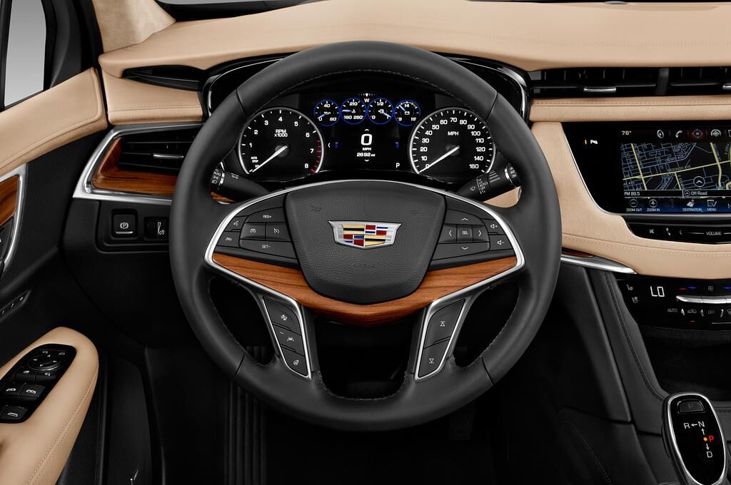 Cadillac XT5 (Baujahr 2019) Platinum 5 Türen Lenkrad
