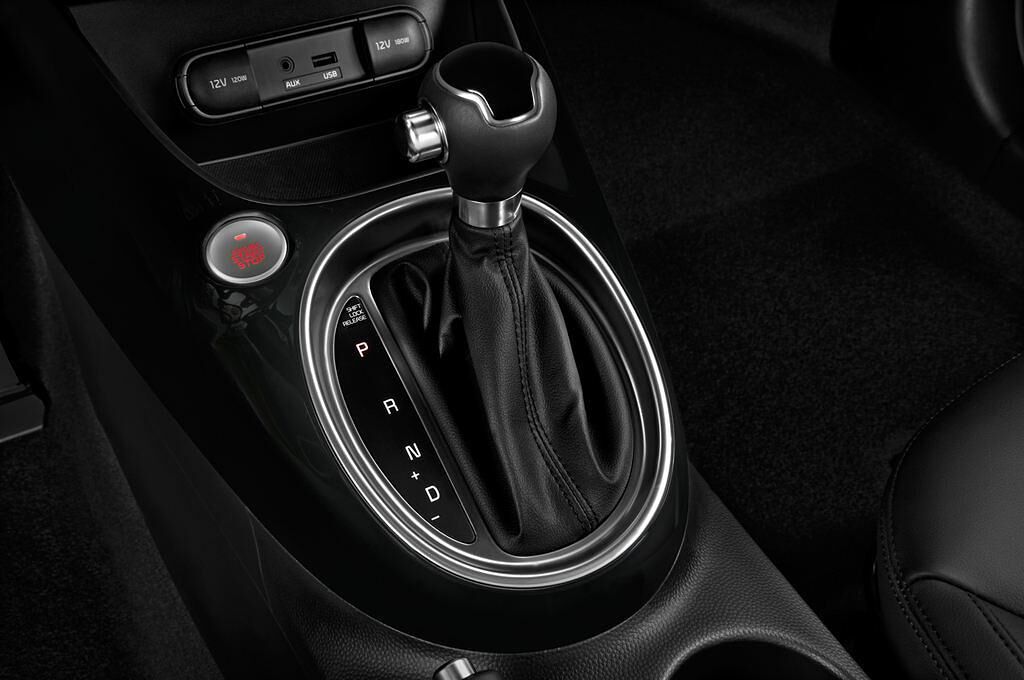 Kia Soul (Baujahr 2014) Spirit 5 Türen Schalthebel