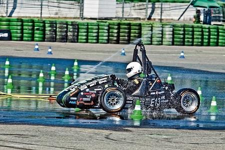 Sieben Universitätsteams treten mit Unterstützung von Volkswagen zur Formula Student 2014 an