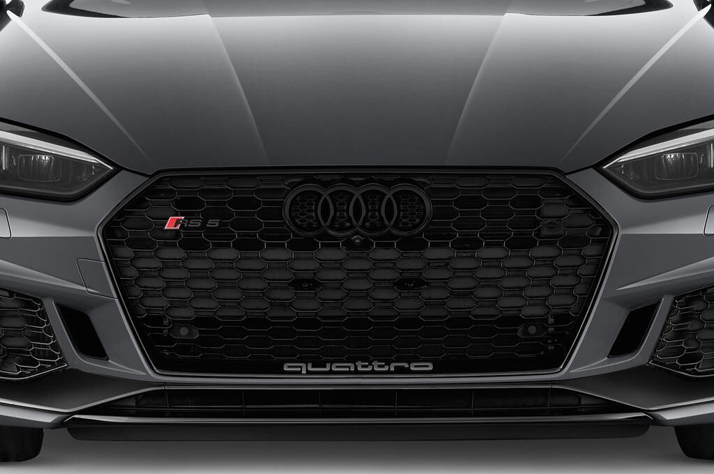 Audi RS 5 Sportback (Baujahr 2019) - 5 Türen Kühlergrill und Scheinwerfer