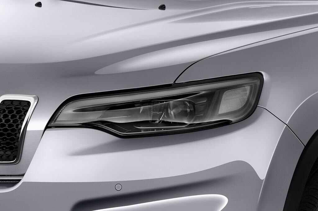 Jeep Cherokee (Baujahr 2018) Limited 5 Türen Scheinwerfer