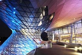 2013 Rekordjahr für die BMW Welt
