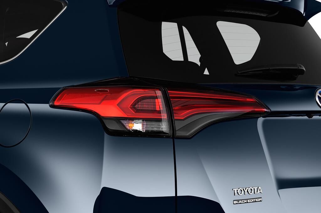 Toyota RAV4 (Baujahr 2018) Style Selection 5 Türen Rücklicht
