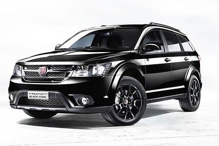 Fiat Freemont als Sondermodell „Black Code“