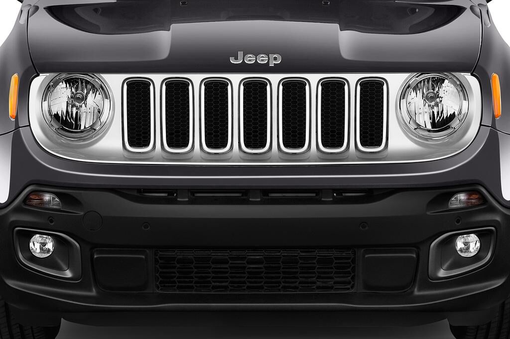 Jeep Renegade (Baujahr 2018) Limited 5 Türen Kühlergrill und Scheinwerfer