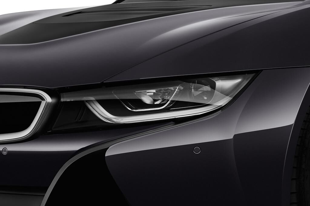 BMW i8 (Baujahr 2019) - 2 Türen Scheinwerfer