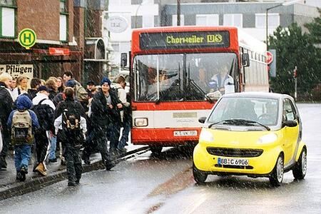 2013 mehr Fahr- und Fluggäste im öffentlichen Personenverkehr