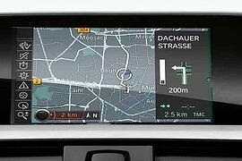 BMW als Vorreiter plant Werbung via Navi