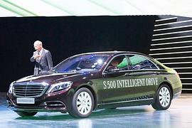 Mercedes S 500 gewinnt Jury-Preis „Innovation der Vernunft“ 2014