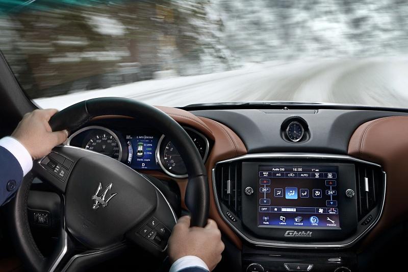 Das Cockpit des Maserati Ghibli S Q4