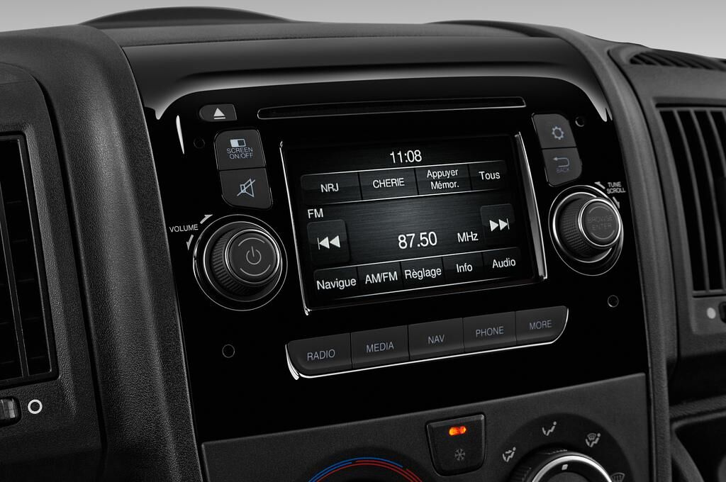 Peugeot Boxer (Baujahr 2017) - 2 Türen Radio und Infotainmentsystem