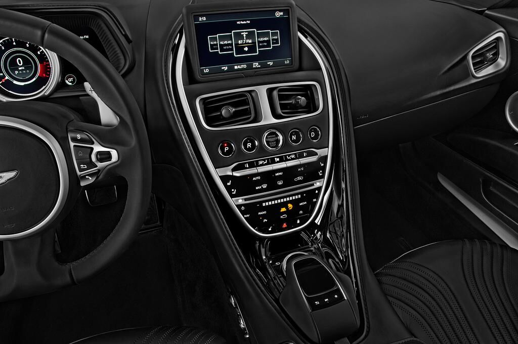 Aston Martin DB11 (Baujahr 2018) - 2 Türen Radio und Infotainmentsystem