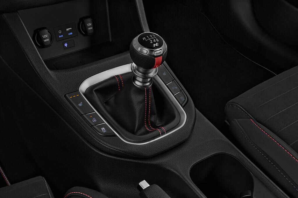 Hyundai i30 Fastback N (Baujahr 2019) Performance 5 Türen Schalthebel