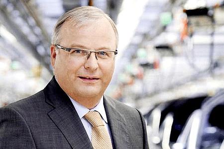 Dr. Hubert Waltl neuer Vorstand für Produktion der AUDI AG