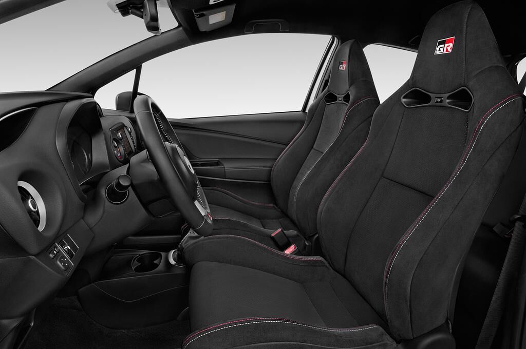 Toyota Yaris (Baujahr 2018)  3 Türen Vordersitze