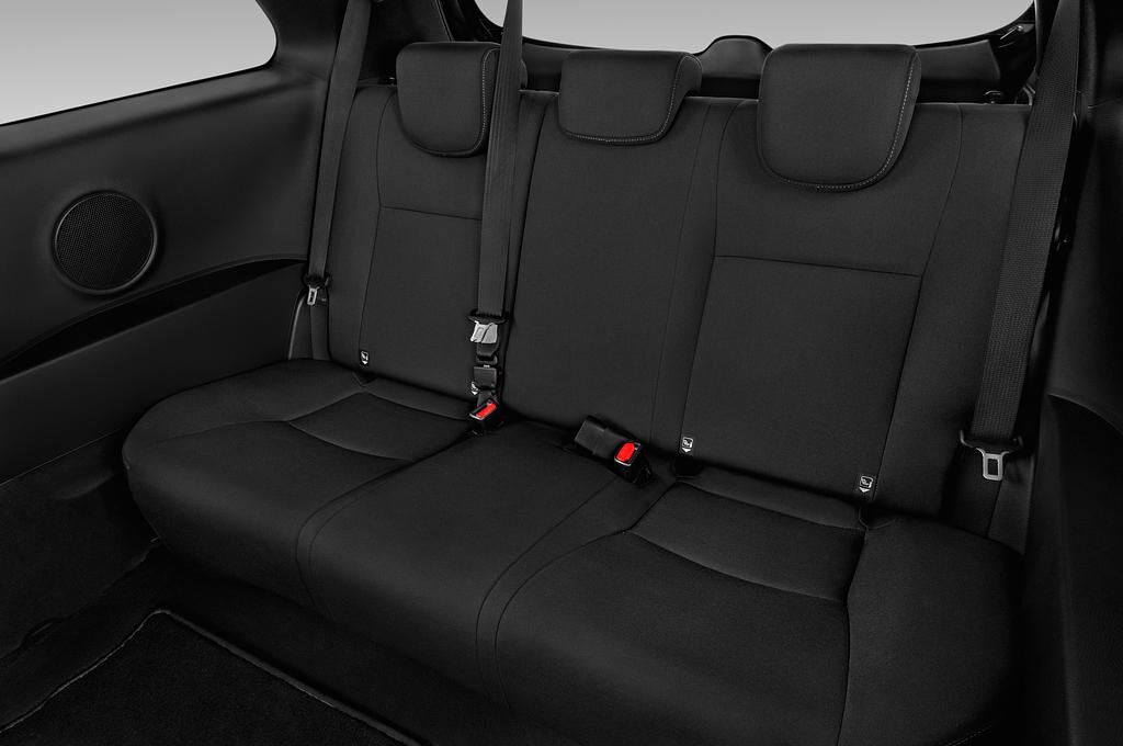 Toyota Yaris (Baujahr 2018)  3 Türen Rücksitze