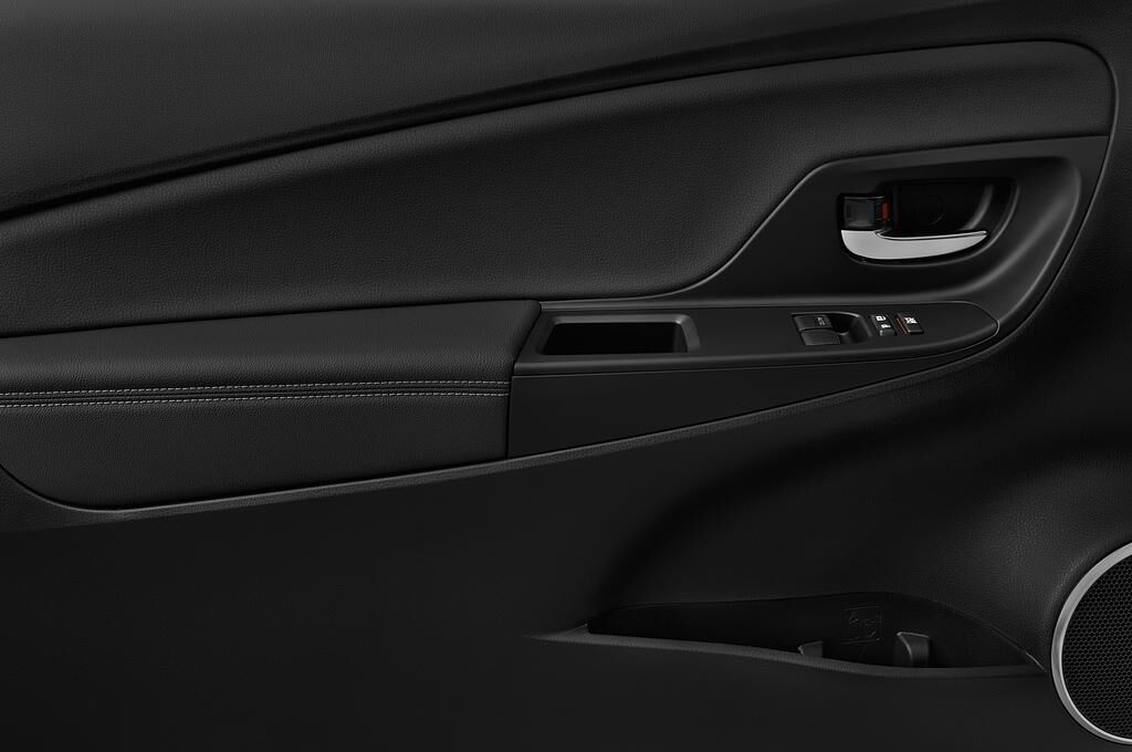 Toyota Yaris (Baujahr 2018)  3 Türen Bedienungselemente Tür