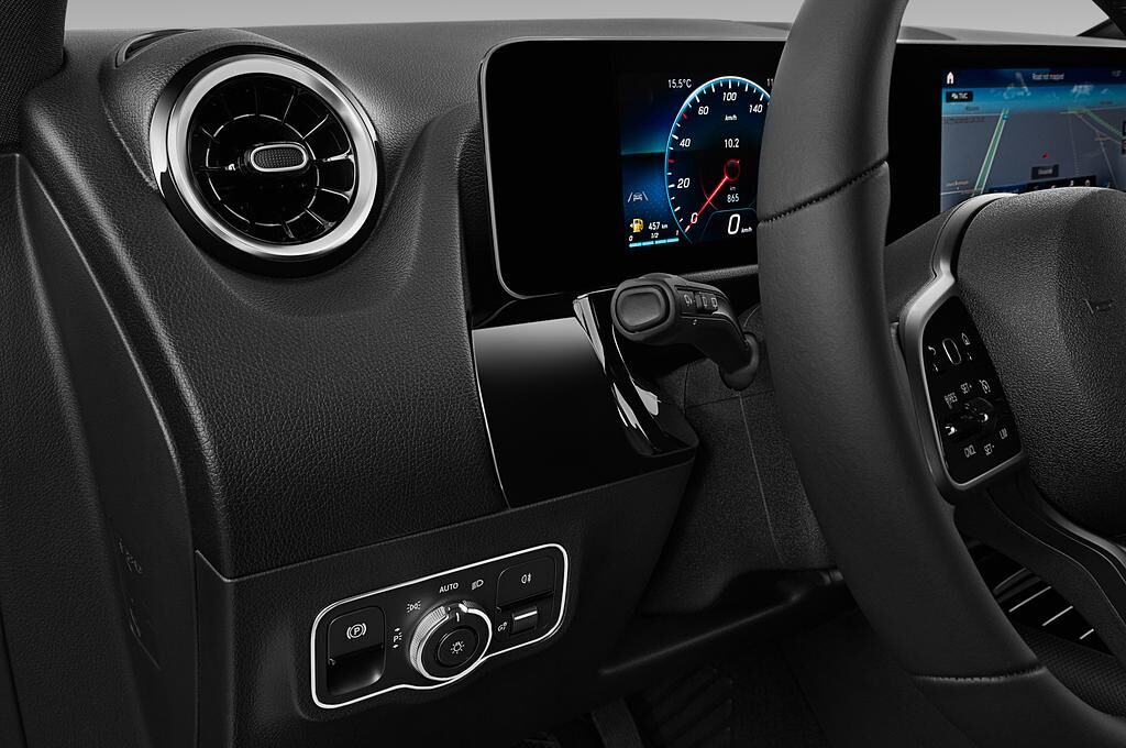 Mercedes B Class (Baujahr 2019) - 5 Türen Lüftung