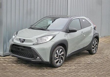 Toyota Aygo X Team D