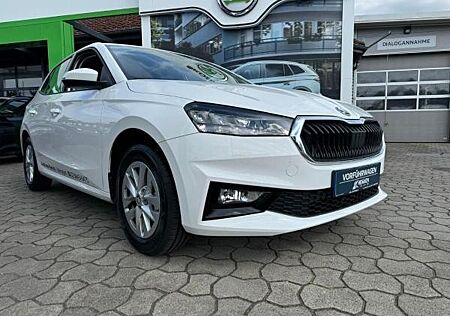 Skoda Fabia Essence 5-Gang*ALU*PDC*Bluetooth