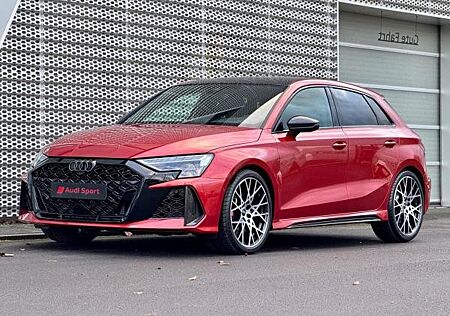 Audi RS3 RS 3 Sportback CARBON*280KMH*SCHALE*MATRIX*EROBERUNG
